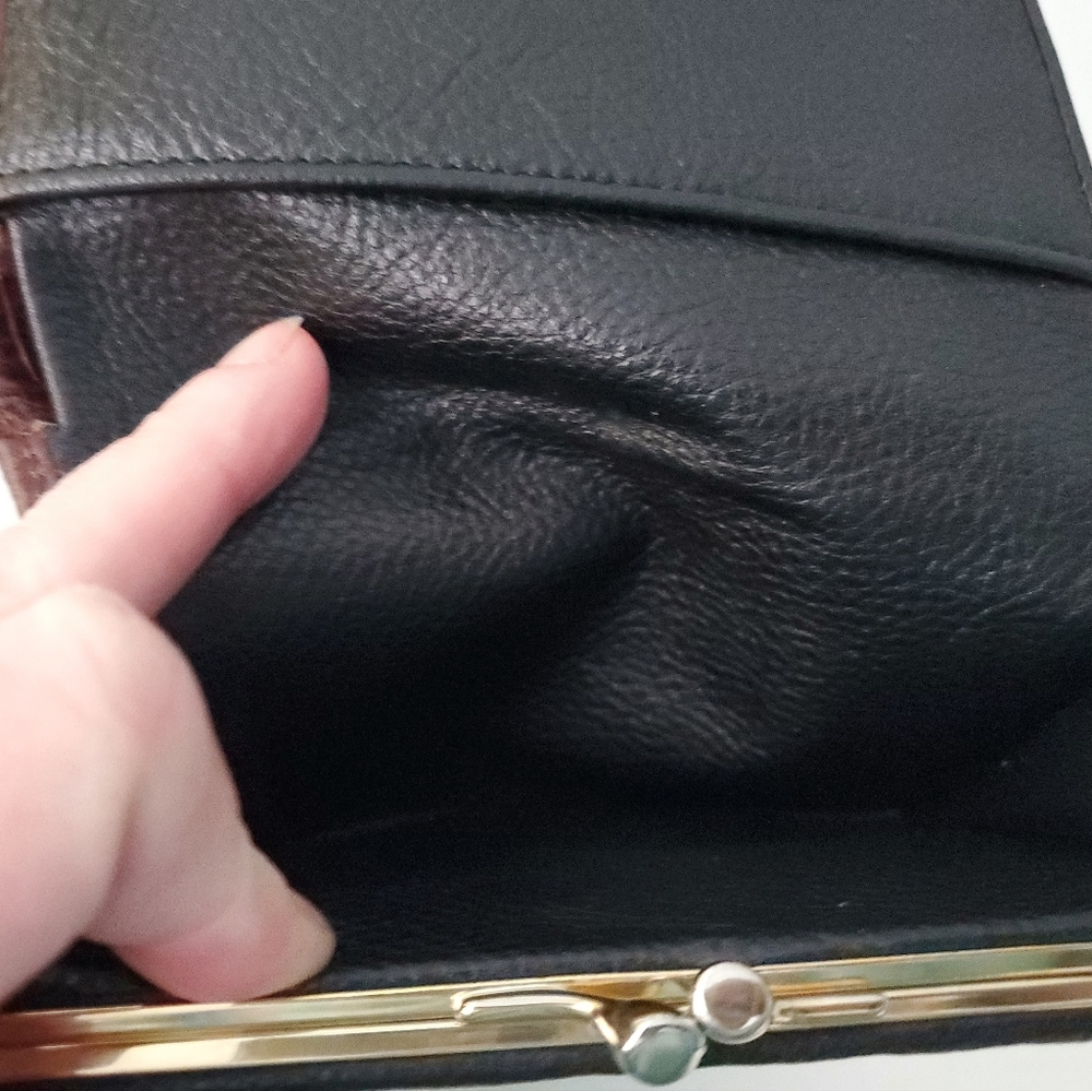 Bally Black and Brown Leather Wallet With Kiss Lock - Picture 9 of 12
